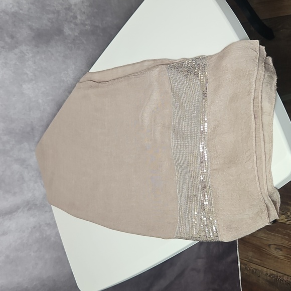 Forever 21 Tan and Sequin Fashion Scarf - Picture 13 of 16